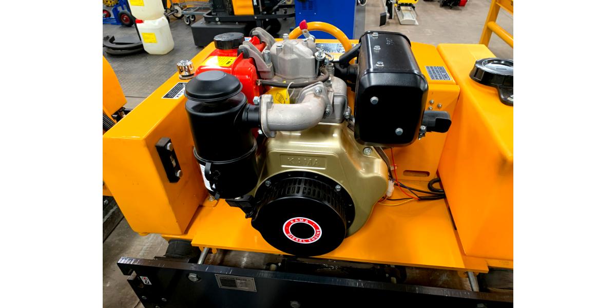 Walk-Behind Vibrating Dual Drum Roller 850kg Diesel