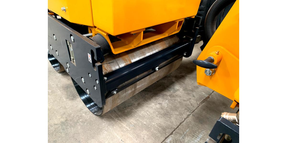 Walk-Behind Vibrating Dual Drum Roller 850kg Diesel