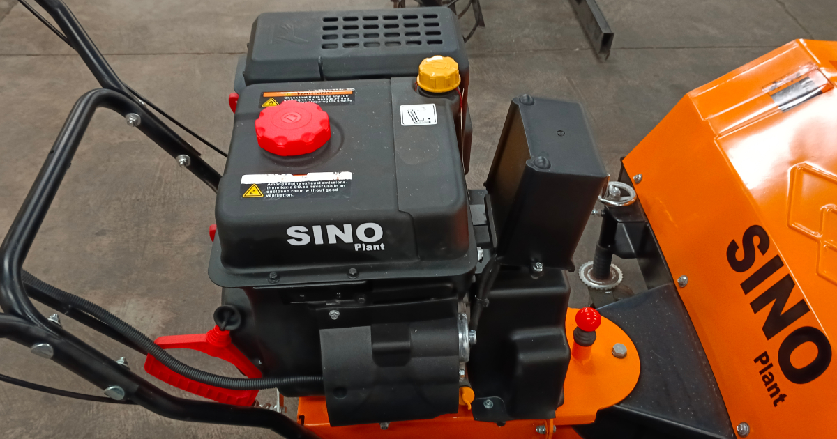Road Sweeper - Petrol Open-Type 1050mm