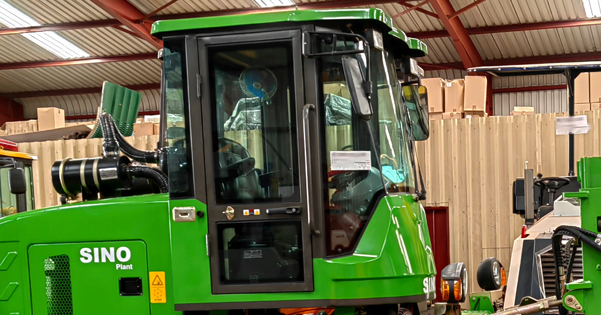 Road Sweeper 4x4 With Water Tank
